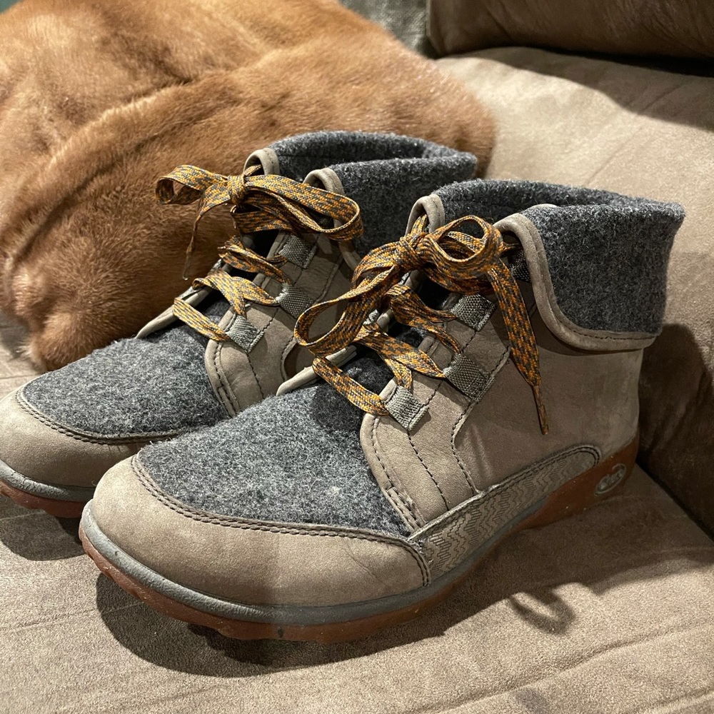 Chaco Barbary Boots 8.5